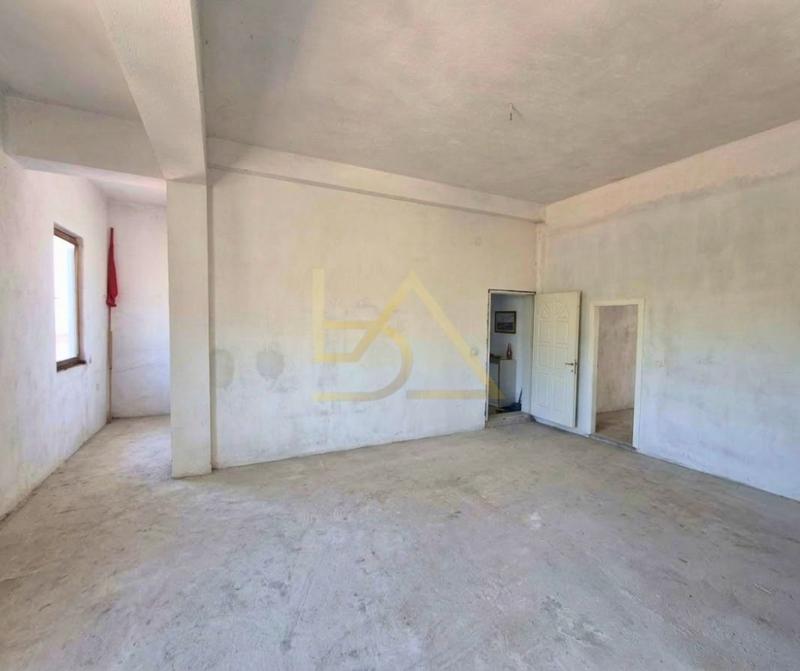 Tokë në shitje në Pogradec, Korce, Pogradec, 1 317 m². Foto 4 nga 12