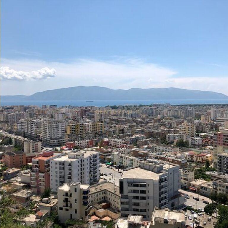 Casa indipendente in vendita a Kuzum Baba, Valona, 120 m²