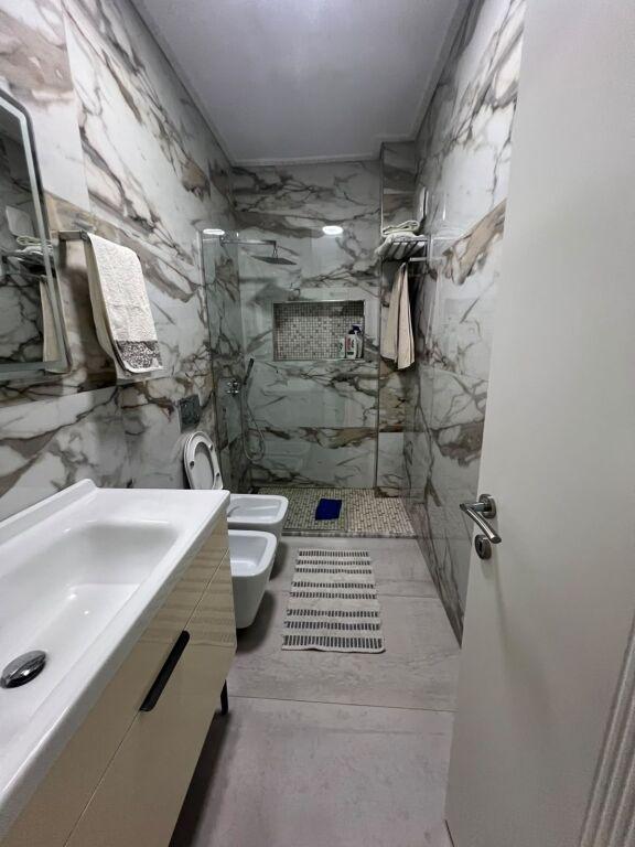 Appartamento 2+1 in affitto a Rruga Dervish Hatixhe, Tirana, 100 m²