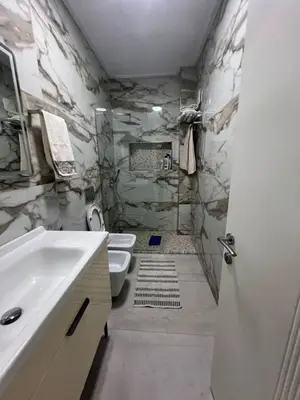Appartamento 2+1 in affitto a Rruga Dervish Hatixhe, Tirana, 100 m². Foto 1 di 5