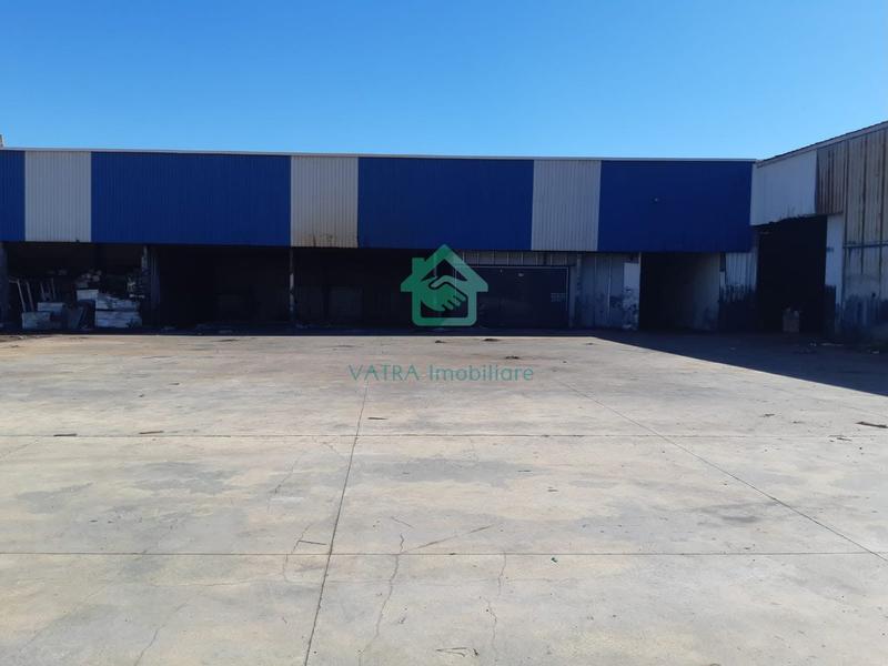Warehouse for rent in Vore, Vorë, 1,200 m². Photo 2 of 4
