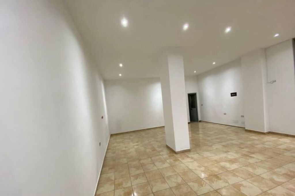 Office for rent in Yzberisht, Tirana, 55 m²