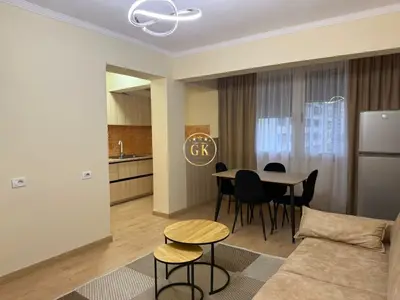 Apartament 1+1 me qera në Qendra Tregtare Blue Star, Durrës, 60 m². Foto 3 nga 8