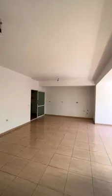 Ambient biznesi me qera në Rruga Hajredin Haxhiraj, Vlorë, 77 m². Foto 4 nga 4
