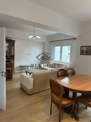 Apartament 2+1 me qera në Markata Fruta Perimeve & Bylmet, Durrës, 110 m². Foto 1 nga 10