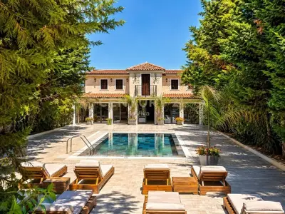 Villa for rent in Pjeze, Durrës, 500 m². Photo 2 of 9