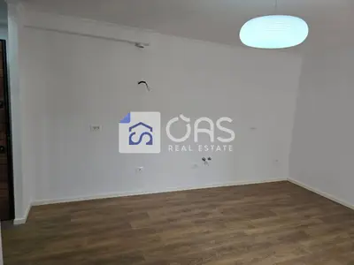 Apartament 1+1 në shitje në Tregu Elektrik, Tiranë, 50 m². Foto 3 nga 5