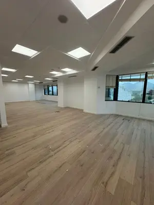 Office for rent in Bulevardi Deshmoret e Kombit, Tirana, 110 m². Photo 2 of 4