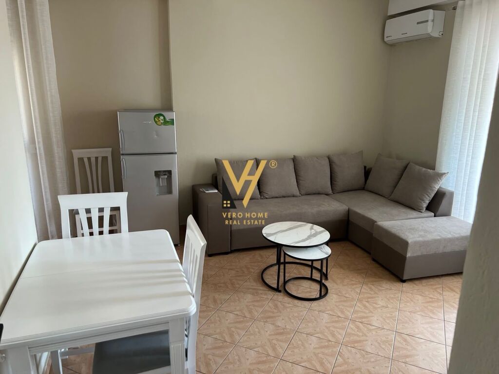 Apartament 1+1 me qera në Prokuroria e Tiranës, Tiranë, 90 m². Foto 1 nga 3