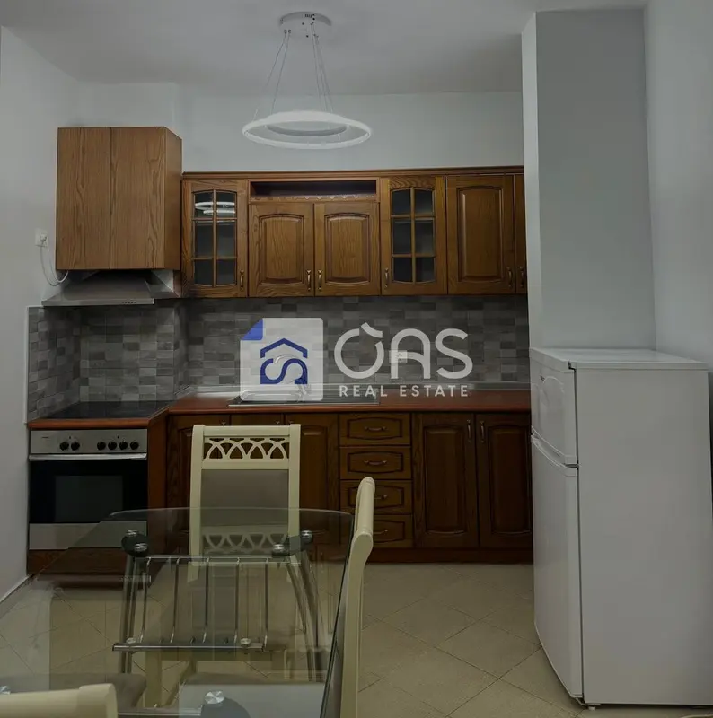 Appartamento 1+1 in affitto a Kodra e Diellit, Tirana, 70 m²