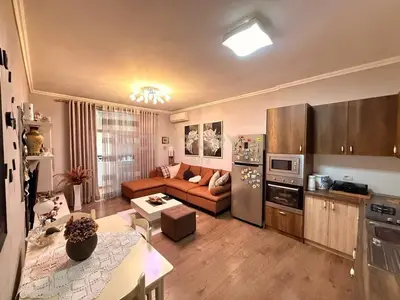 Apartament 2+1 në shitje në Globe, Tiranë, 81 m². Foto 2 nga 7