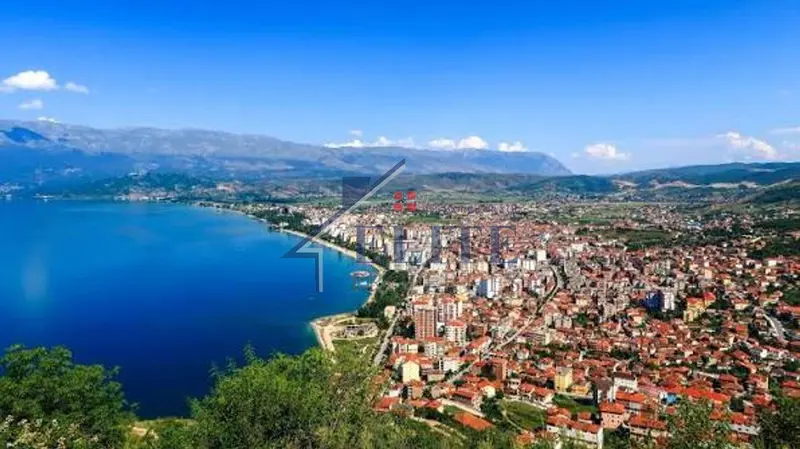 Tokë në shitje në Pogradec, 3 000 m²