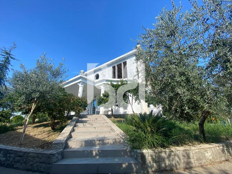 Vilë në shitje në Durres, Durres, Durrës, 781 m²