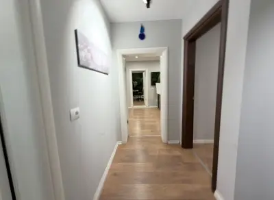 Ufficio in affitto a Rruga e Kavajës, Tirana, 110 m². Foto 5 di 8