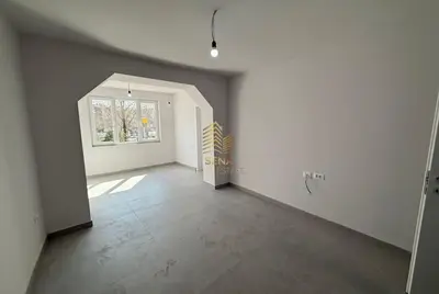Commercial space for rent in Bulevardi Zhan D’Ark, Tirana, 103 m². Photo 1 of 12