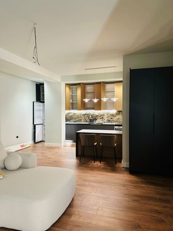 Penthouse for rent in Gega Oil, Tirana, 115 m². Photo 3 of 3