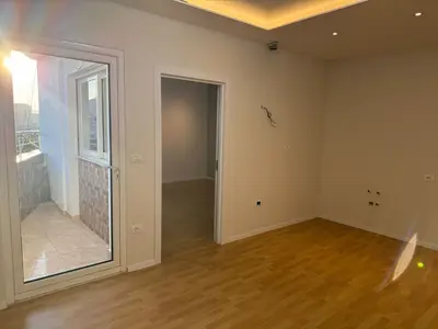 Apartament 1+1 në shitje në Rruga e Kavajës, Tiranë, 51 m². Foto 5 nga 6