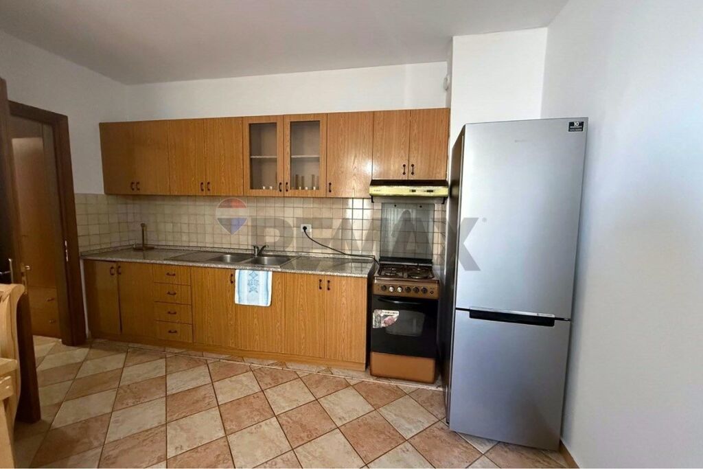 Apartment for rent in Komuna e Parisit, Tirana, 70 m². Photo 2 of 3