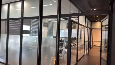 Zyrë me qera në Rruga Themistokli Gërmenji, Tiranë, 600 m². Foto 7 nga 9