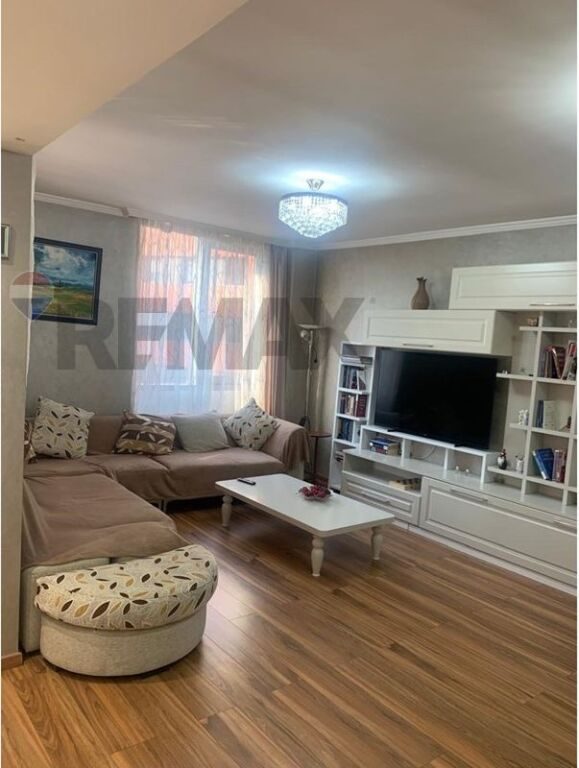 Apartament 2+1 me qera në Ura e Tabakëve, Tiranë, 75 m². Foto 1 nga 12