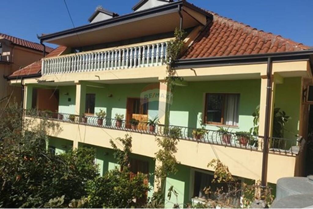 Vilë në shitje në Kodra e Priftit, Tiranë, 319 m². Foto 1 nga 3