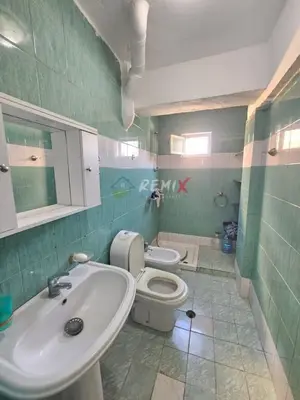 Appartamento 1+1 in affitto a Drejtoria e Policise, Durazzo, 60 m². Foto 8 di 9