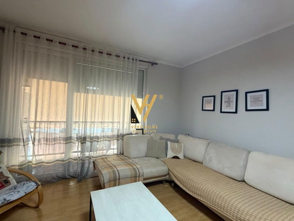 Apartment 2+1 for rent in 21 Dhjetori, Tirana, 100 m². Photo 1 of 3