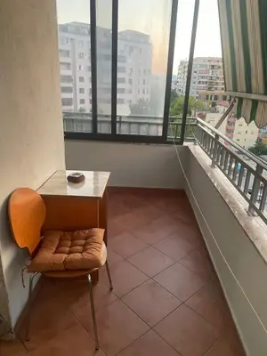 Apartament 2+1 me qera në Stacioni i Trenit, Tiranë, 96 m². Foto 2 nga 7