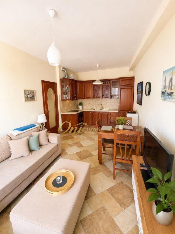 Apartament 2+1 me qera në Rruga Asim Vokshi, Tiranë, 95 m²
