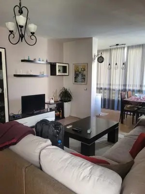 Apartament 1+1 me qera në Rruga Shoqeria Bashkimi, Durrës, 84 m². Foto 4 nga 9