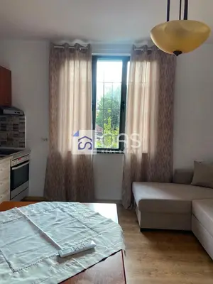 Apartament 1+1 me qera në Bulevardi Zogu I, Tiranë, 50 m². Foto 7 nga 10