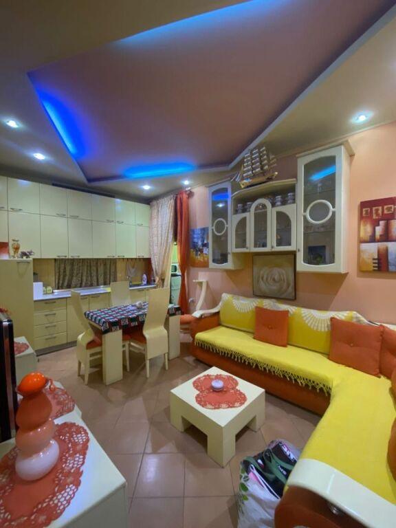 Apartment for rent in Farmaci FarmaNet- Pallatet Agimi, Tirana, 78 m²