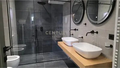 Apartament 2+1 me qera në Ambasador 3, Tiranë, 130 m². Foto 9 nga 11