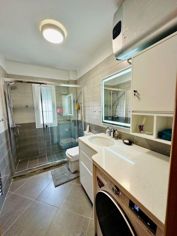Apartament 1+1 me qera në Ura e Nisharakut, Tiranë, 75 m². Foto 6 nga 6