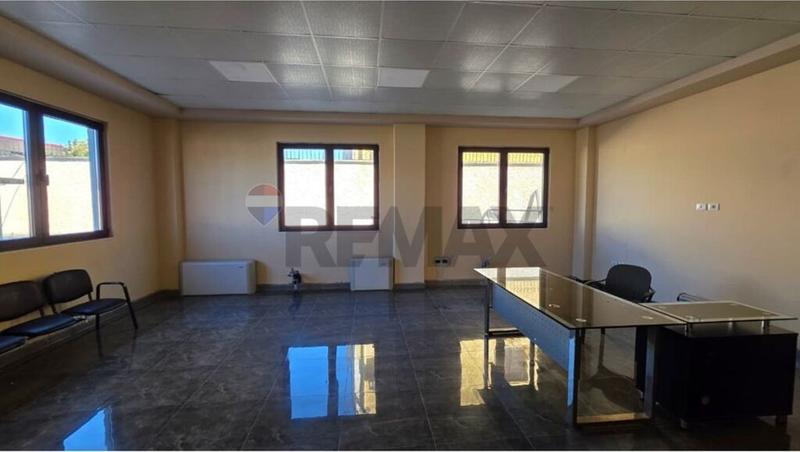 Warehouse for rent in Vore, Vorë, 3,000 m². Photo 5 of 8