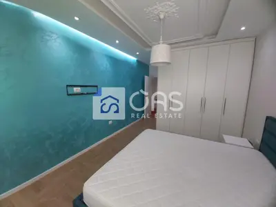 Apartament 2+1 me qera në Ali Demi, Tiranë, 90 m². Foto 2 nga 9