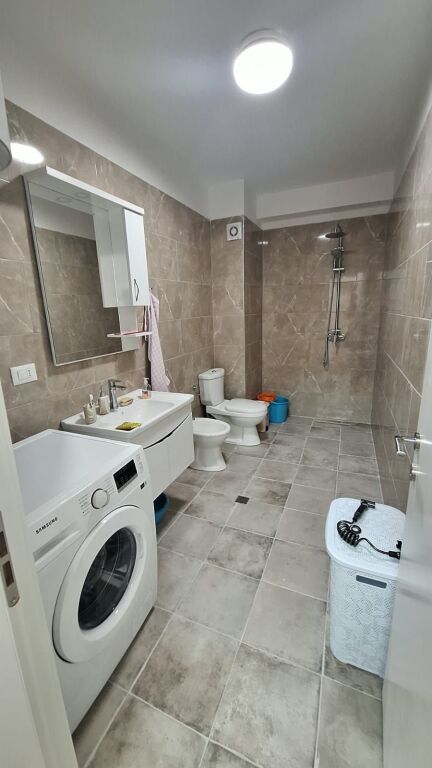 Apartment 2+1 for rent in Rruga 5 Maji, Tirana, 76 m². Photo 1 of 3