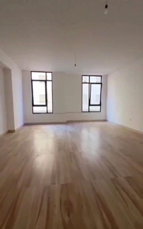 Ufficio in affitto a Rruga Mine Peza, Tirana, 150 m². Foto 2 di 3