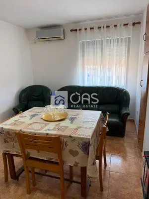 Apartament 1+1 me qera në Rruga Siri Kodra, Tiranë, 75 m². Foto 3 nga 7