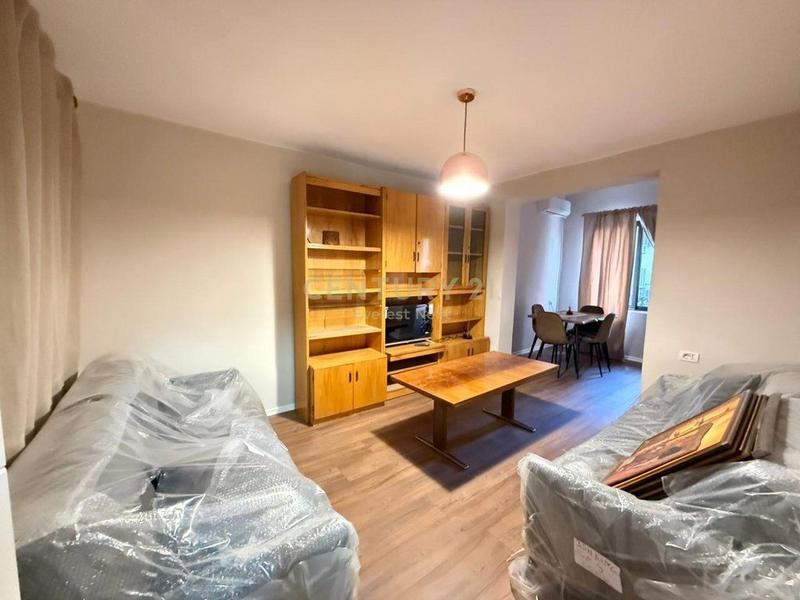 Appartamento 1+1 in affitto a Rruga Abdyl Frashëri, Tirana, 50 m²