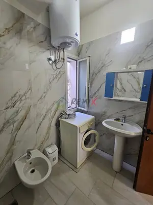Apartament 1+1 me qera në Rruga Sulejman Pitarka, Durrës, 70 m². Foto 4 nga 12