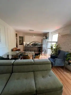 Apartament 2+1 në shitje në Vila e Zogut, Durrës, 91 m². Foto 6 nga 11