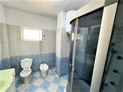 Apartament 2+1 në shitje në Rruga e Durrësit, Tiranë, 88 m². Foto 10 nga 11