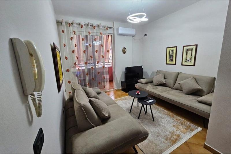 Apartament 1+1 me qera në Rruga Sami Frashëri, Tiranë, 70 m²