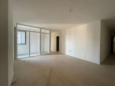 Apartament 2+1 në shitje në Ish Fusha e Aviacionit, Tiranë, 92 m². Foto 2 nga 9