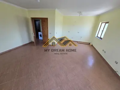 Villa for sale in Shkallnur, Durrës, 580 m². Photo 8 of 11