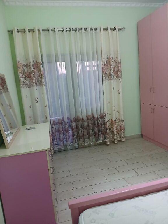Apartament 1+1 me qera në Rruga Myslym Keta, Tiranë, 68 m². Foto 3 nga 5