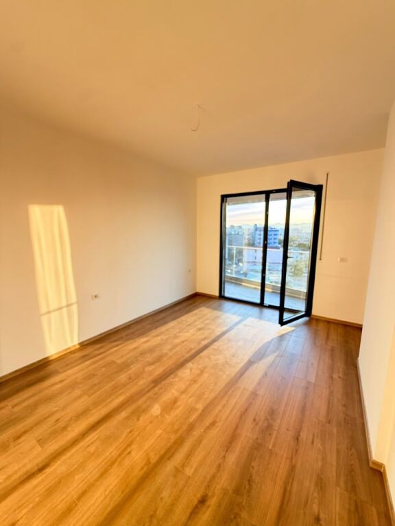 Office for rent in Don Bosko, Tirana, 71 m²