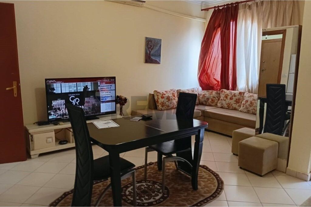 Apartment for rent in Rruga e Kavajës, Tirana, 100 m². Photo 2 of 3