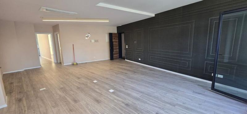 Zyrë me qera në Liqeni artificial, Tiranë, 86 m². Foto 4 nga 5